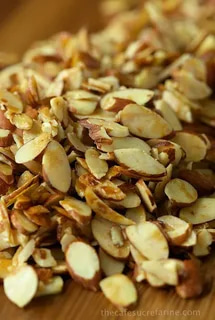 خرید و قیمت بادام درختی شکسته + فروش عمده